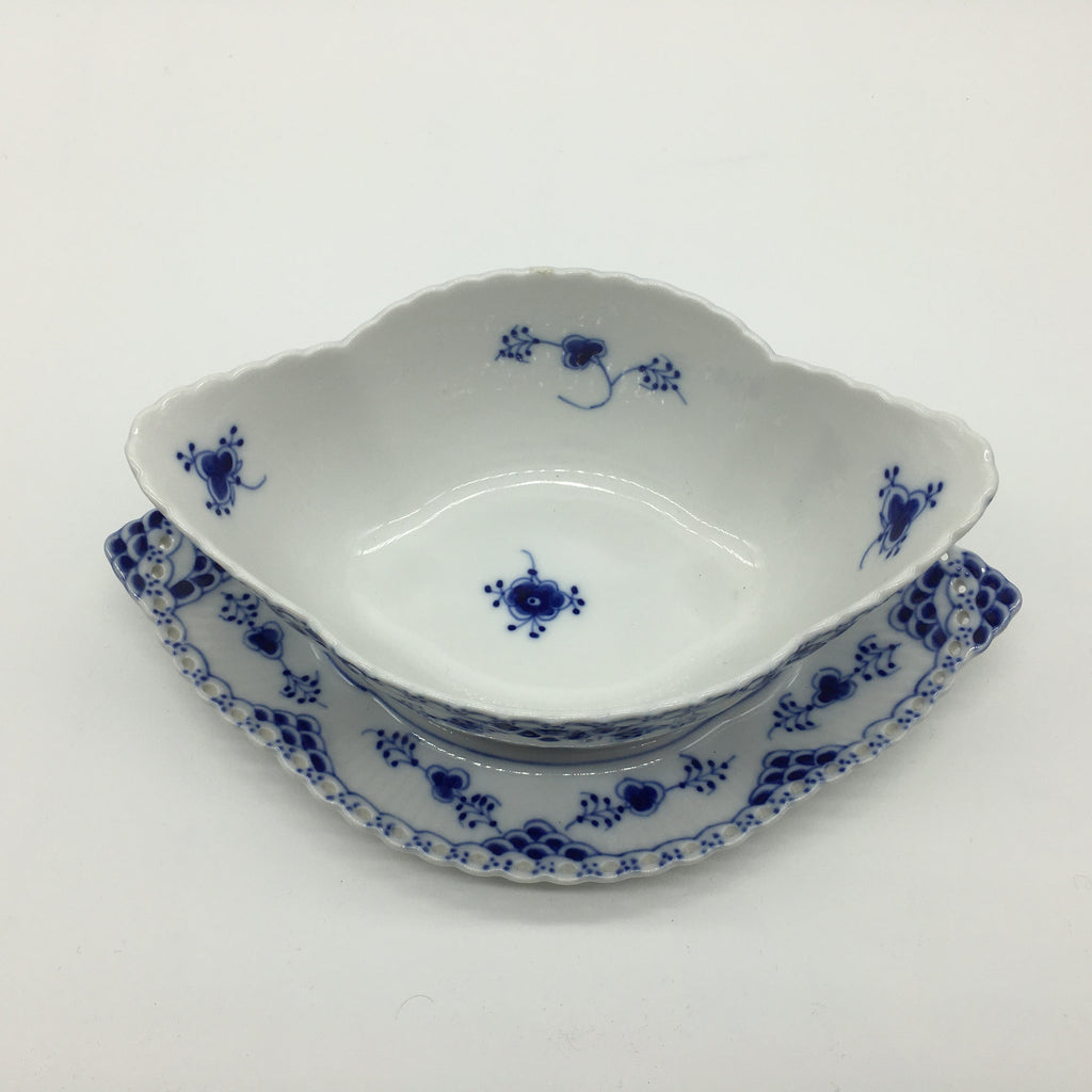 Sauce boat